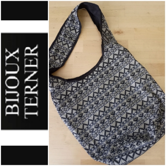 Bijoux Terner Handbags - Bijoux Terner Tribal Canvas Hobo Bag